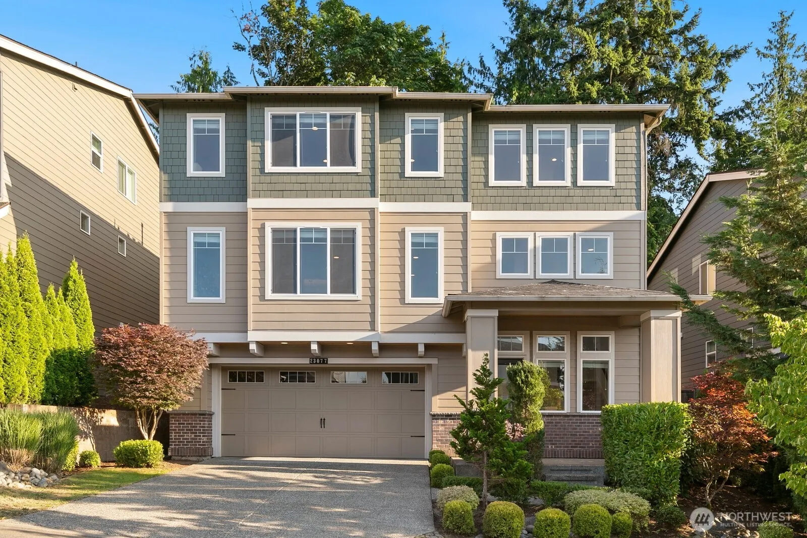 23077 SE 52nd Street , Issaquah, WA 98029