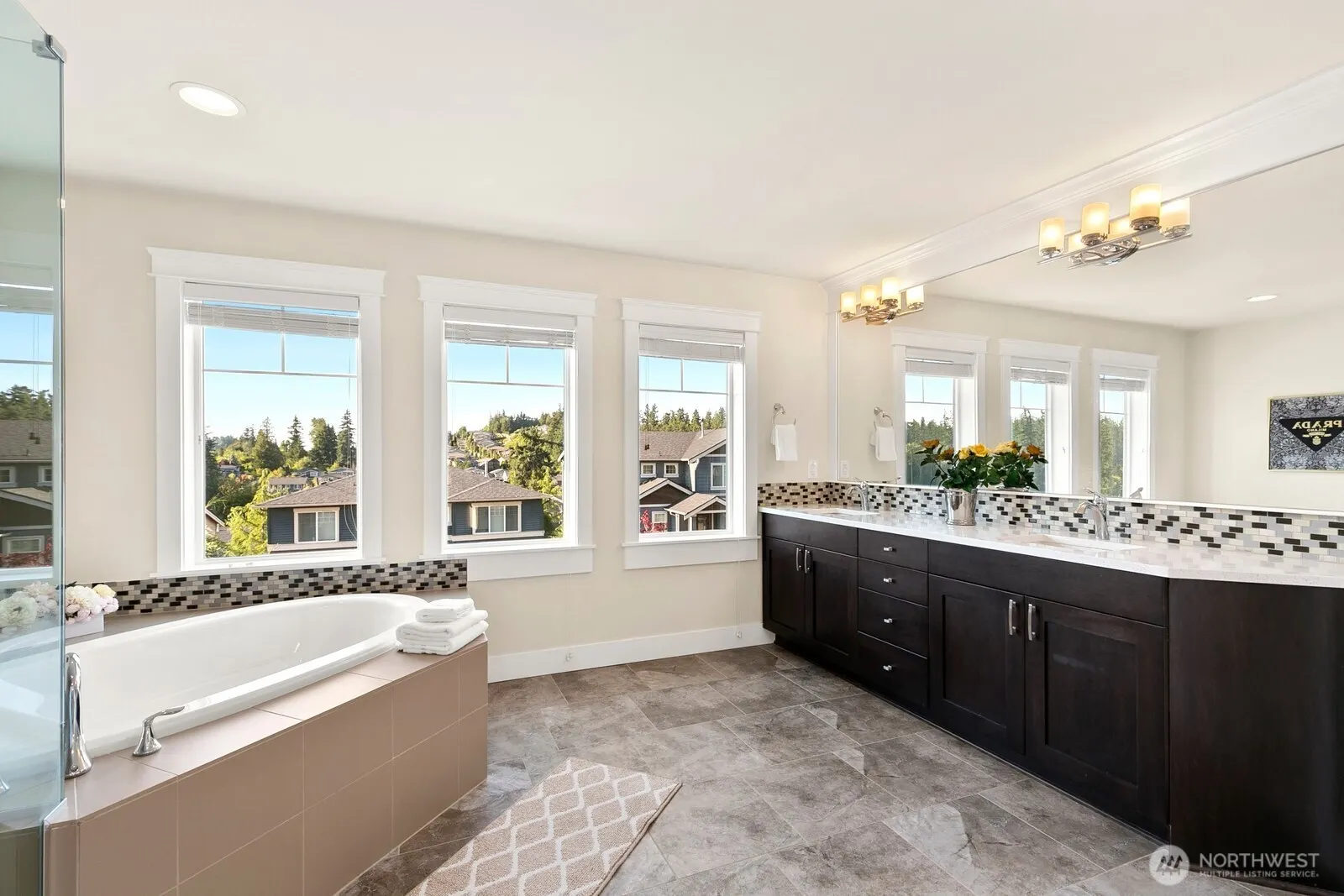 23077 SE 52nd Street , Issaquah, WA 98029