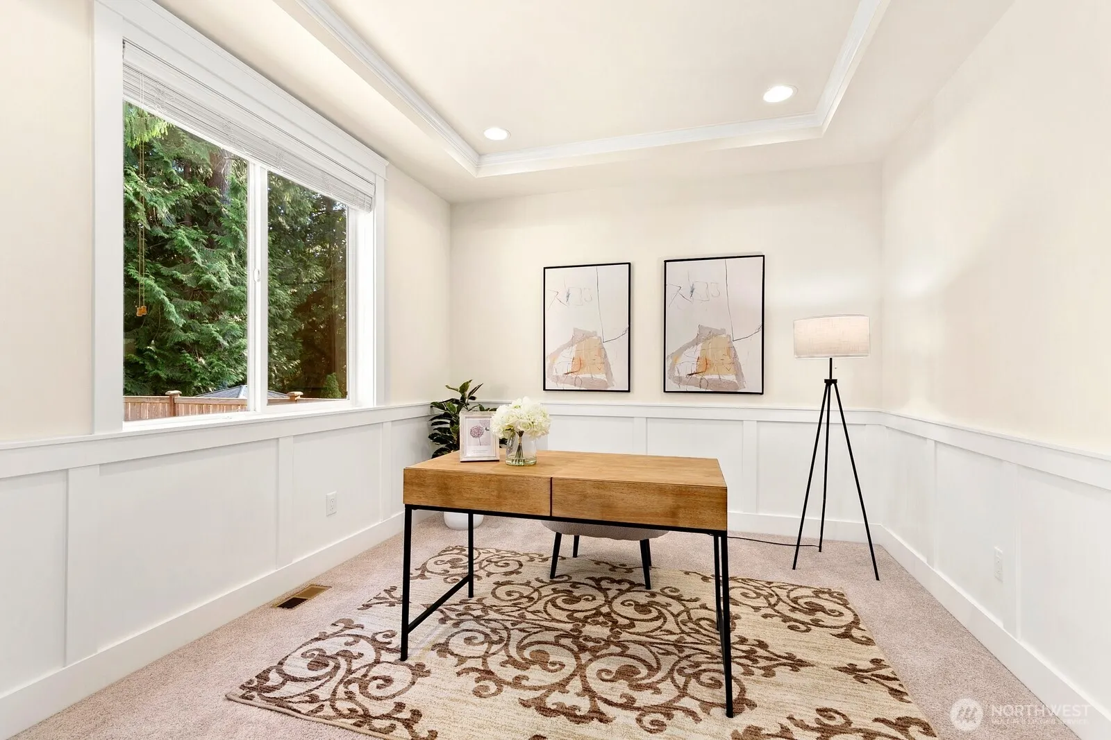 23077 SE 52nd Street , Issaquah, WA 98029