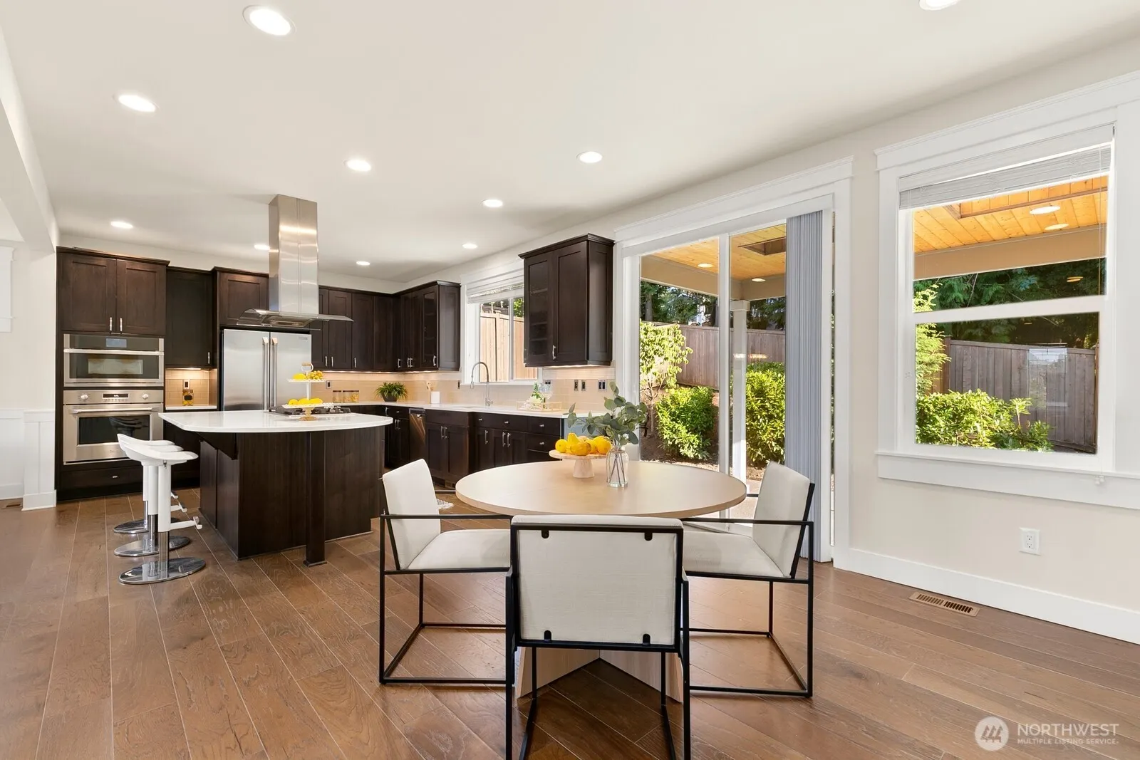 23077 SE 52nd Street , Issaquah, WA 98029