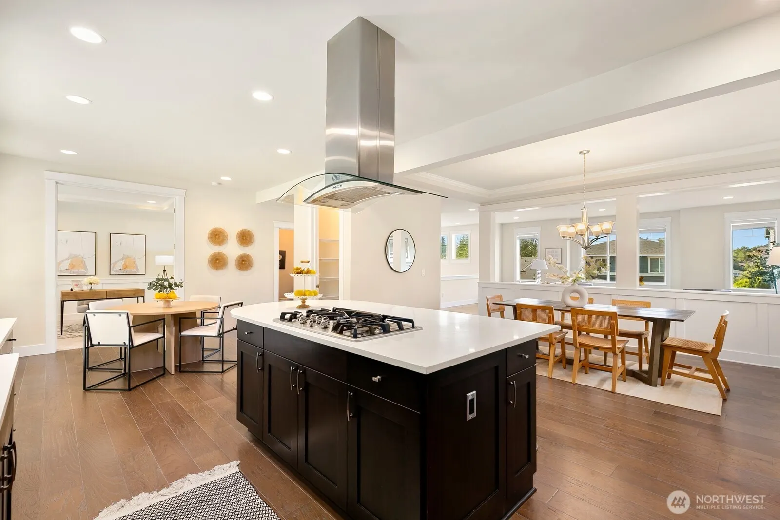 23077 SE 52nd Street , Issaquah, WA 98029
