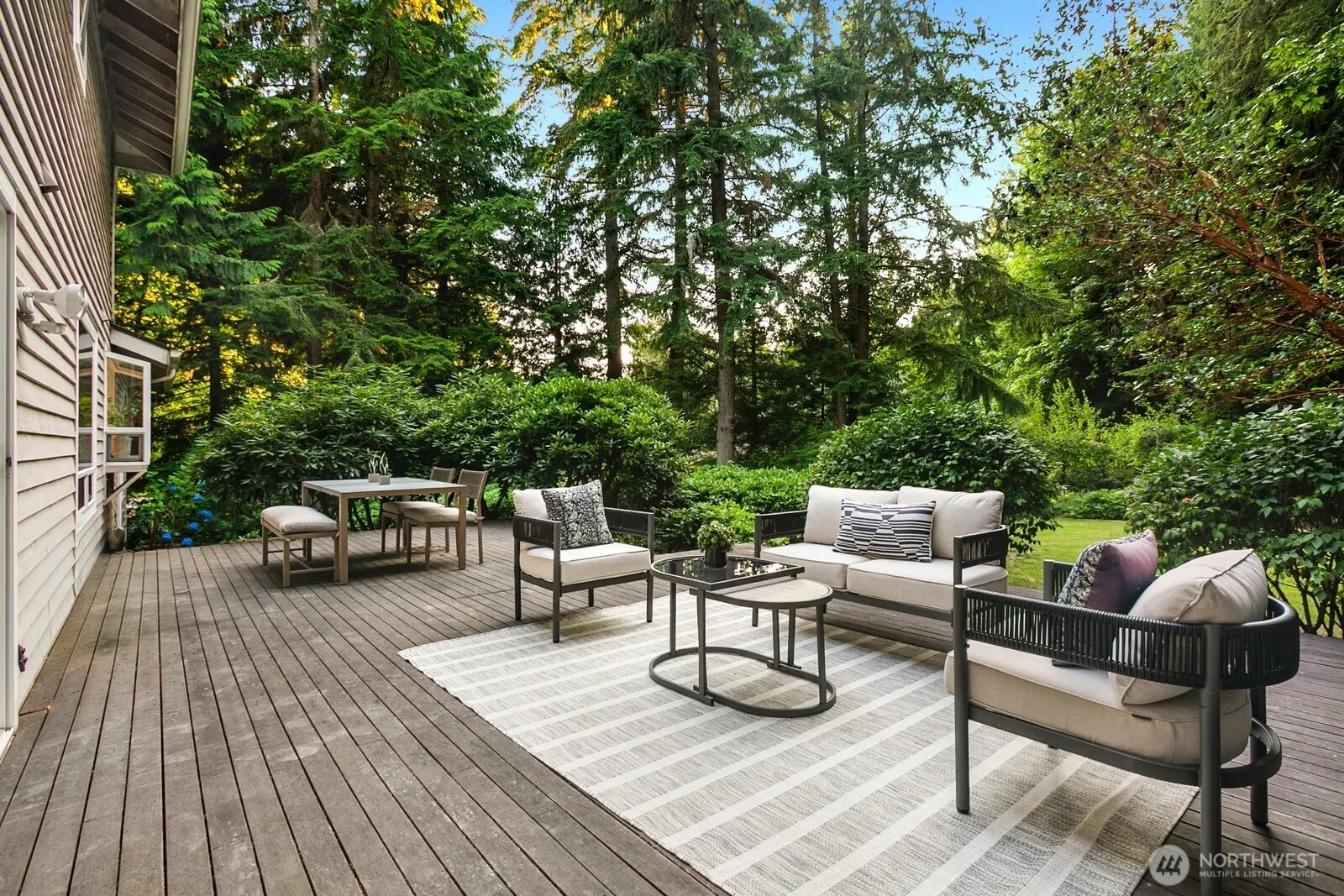 6807 205th Avenue NE, Redmond, WA 98053-4721