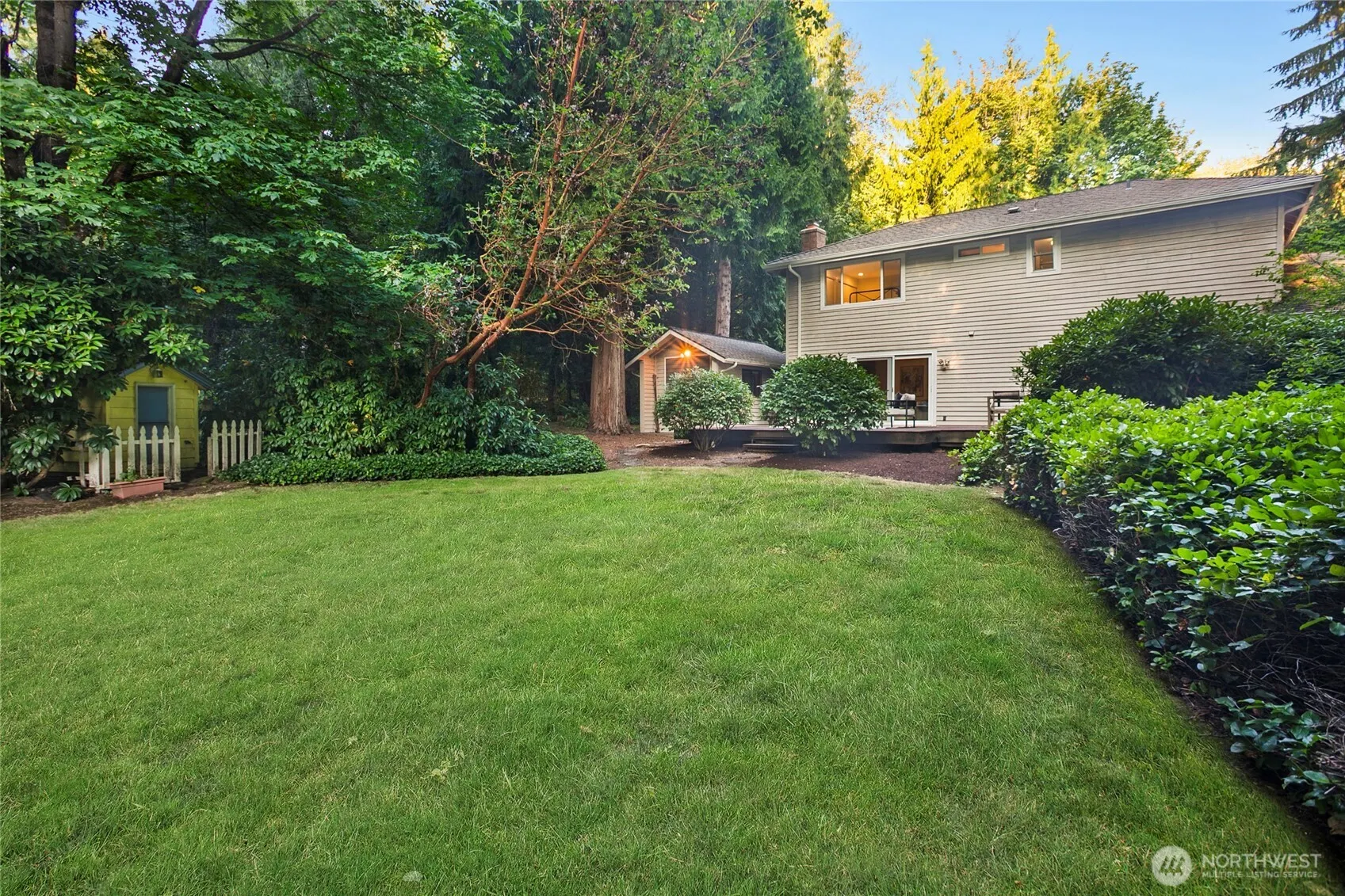 6807 205th Avenue NE, Redmond, WA 98053-4721