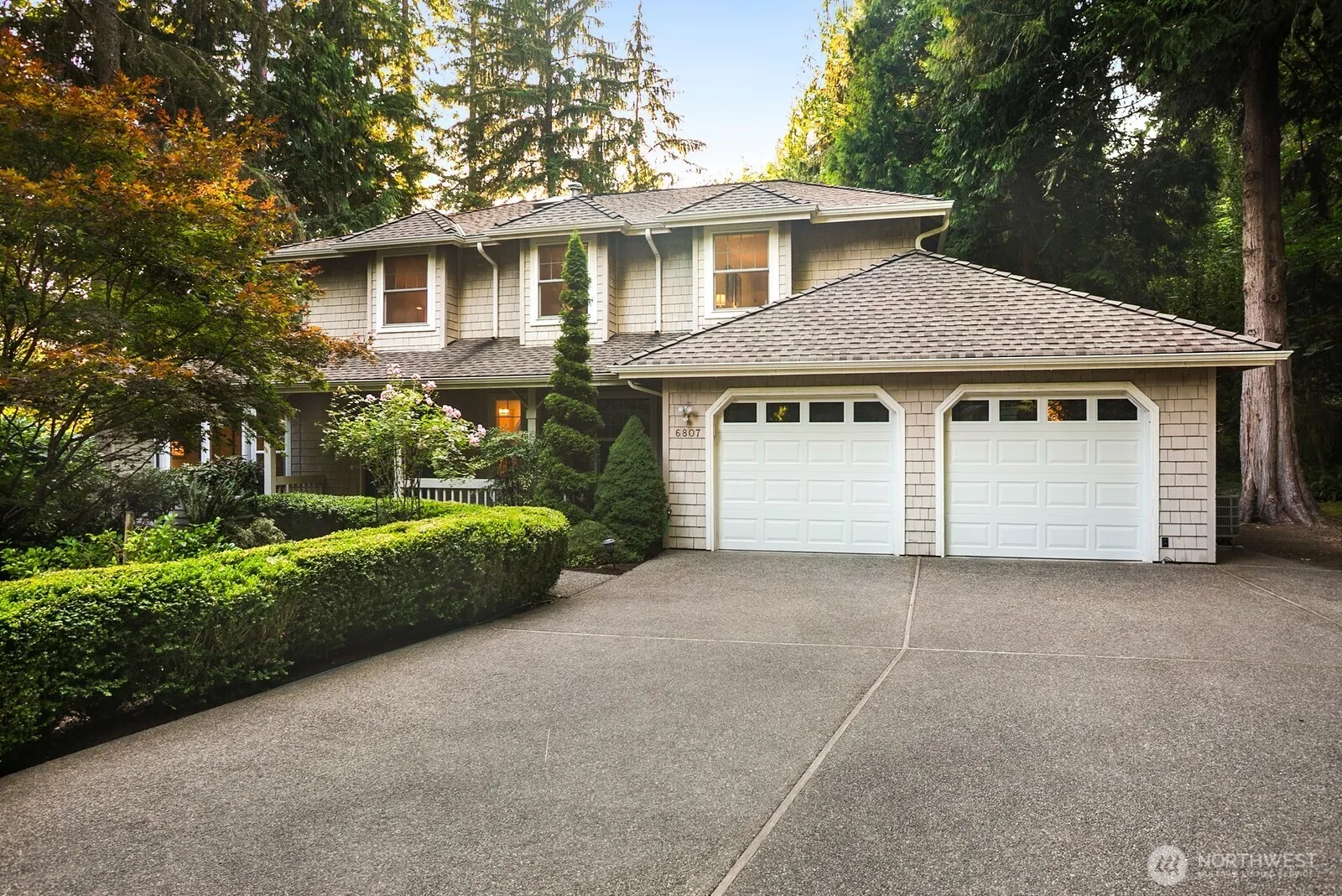 6807 205th Avenue NE, Redmond, WA 98053-4721