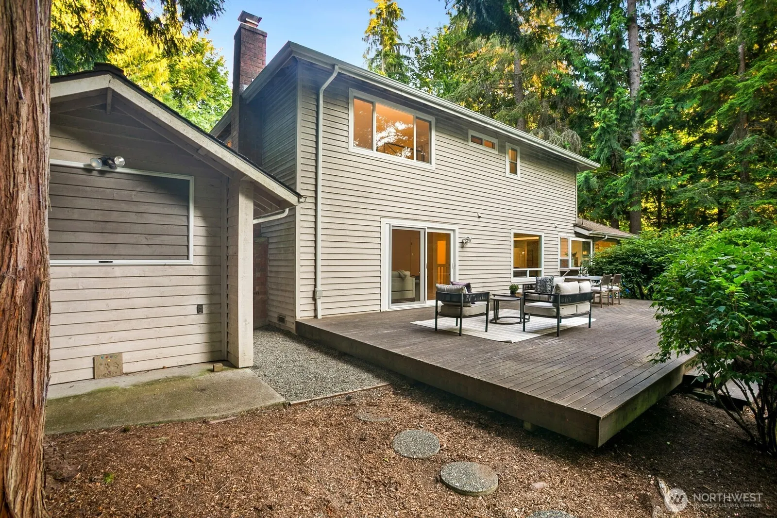 6807 205th Avenue NE, Redmond, WA 98053-4721