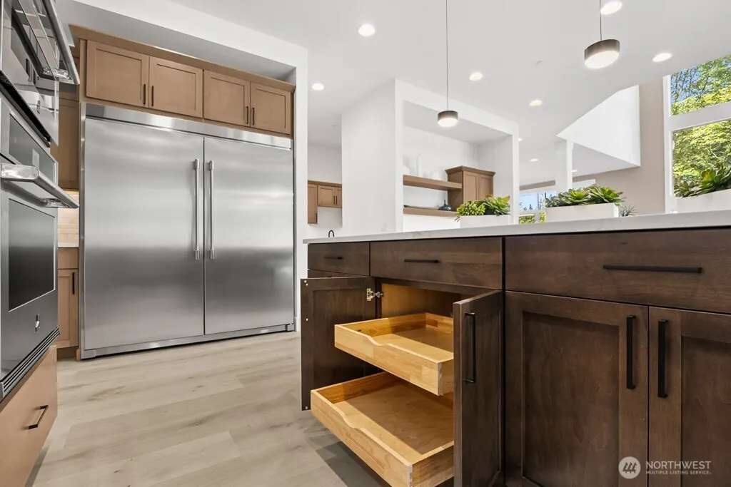 24931 SE 17th Street #3, Sammamish, WA 98075