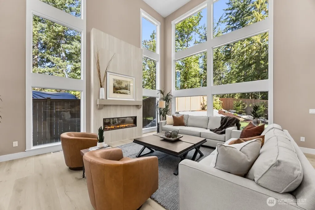 24931 SE 17th Street #3, Sammamish, WA 98075