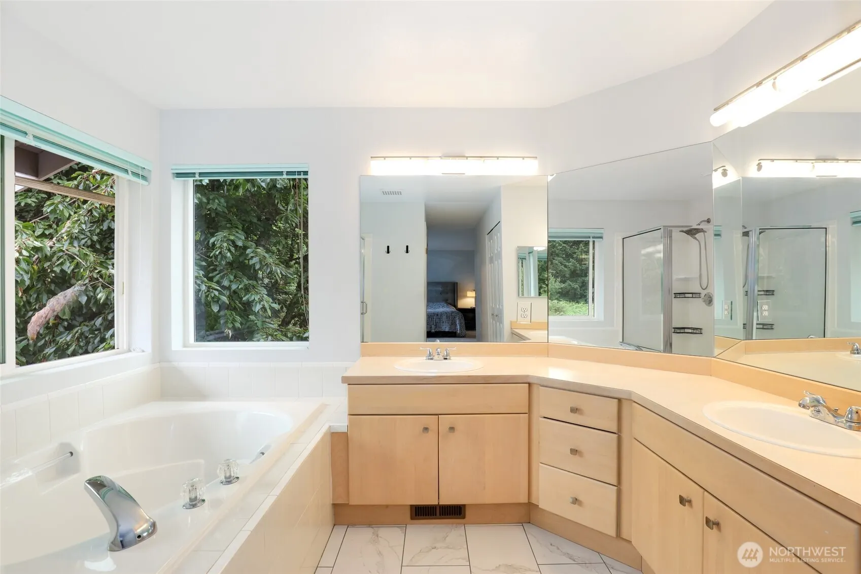 23709 126th Place SE, Kent, WA 98031