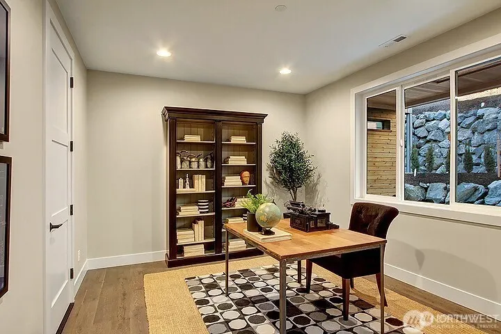 332 13th Avenue , Kirkland, WA 98033