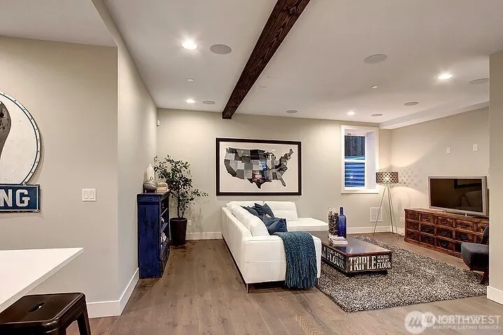 332 13th Avenue , Kirkland, WA 98033