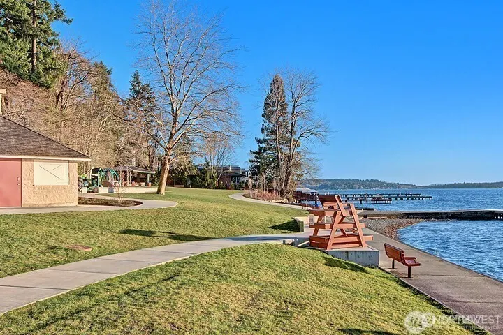 332 13th Avenue , Kirkland, WA 98033