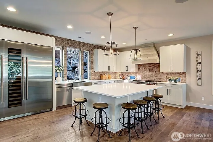 332 13th Avenue , Kirkland, WA 98033