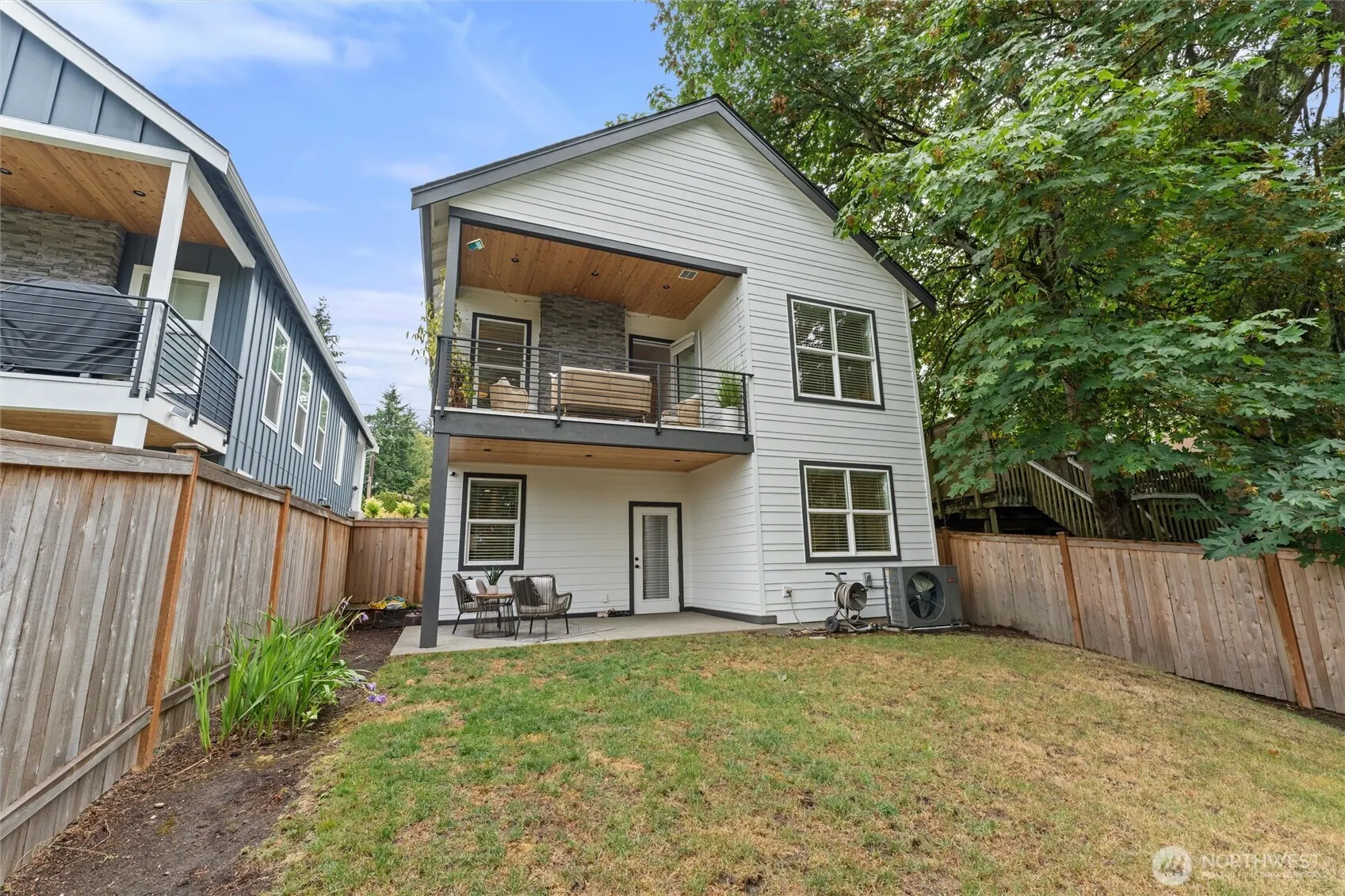 11003 126th Avenue NE, Kirkland, WA 98033