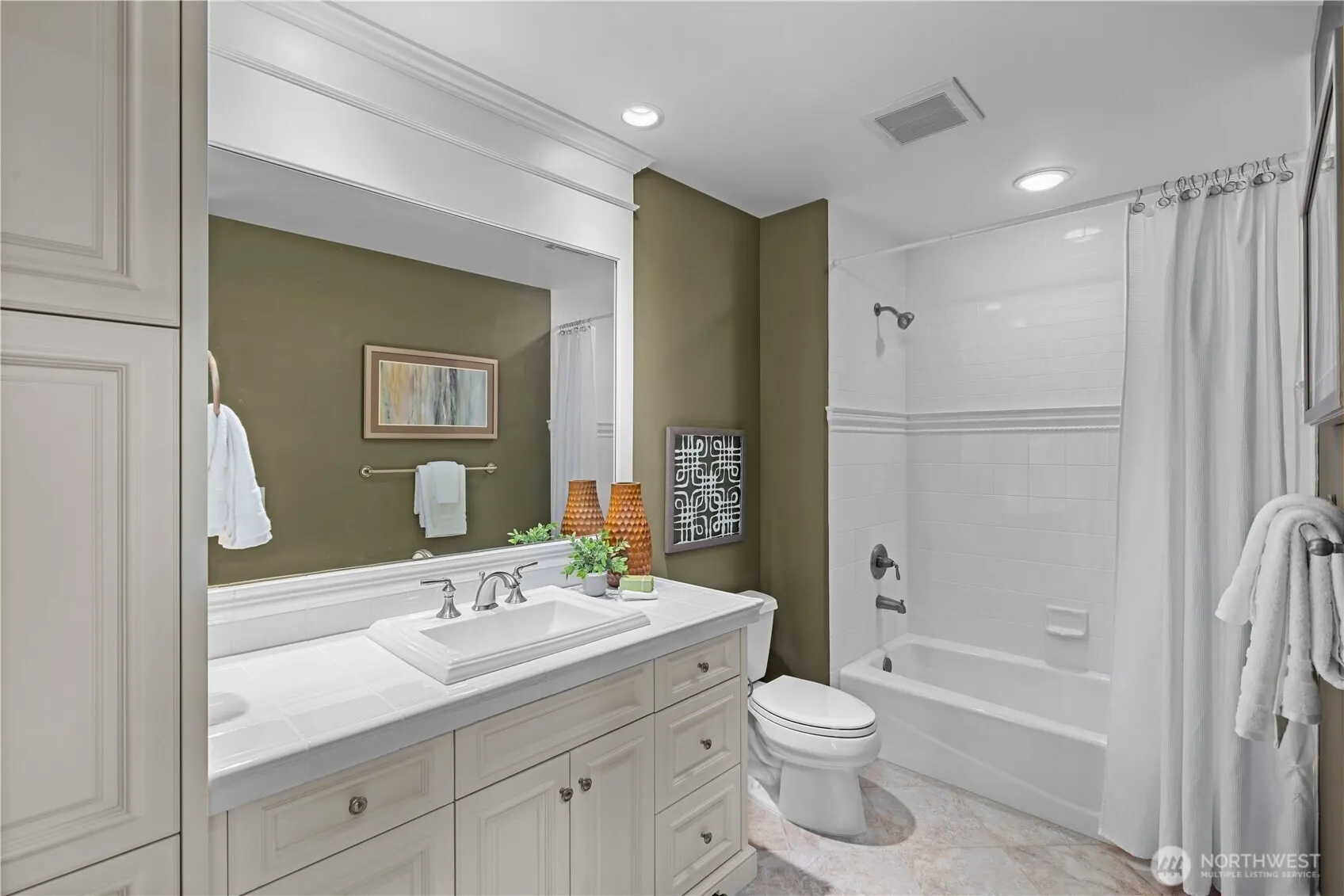 2753 204th Lane NE, Sammamish, WA 98074