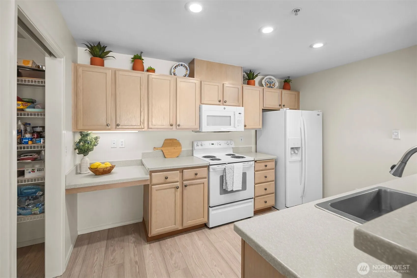 22511 SE 37th Terrace #1409, Issaquah, WA 98029-6293