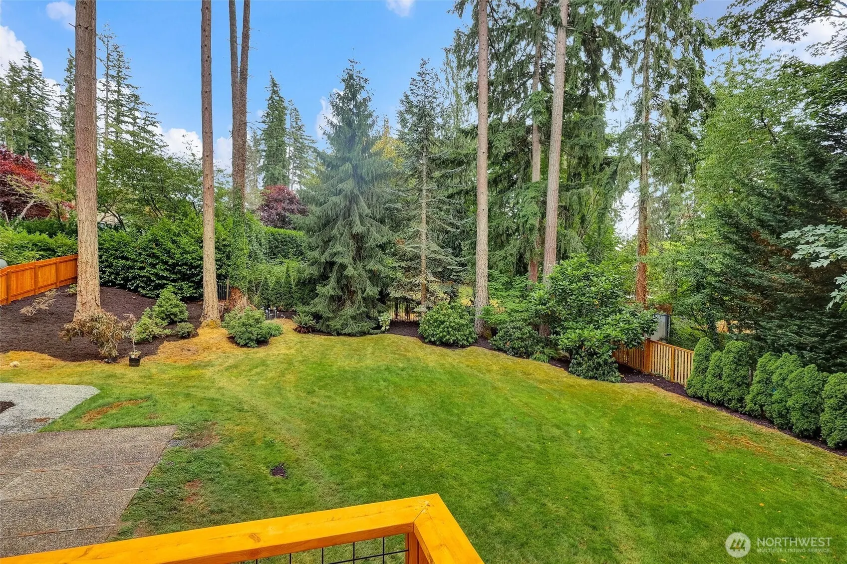 21401 SE 16th Place , Sammamish, WA 98075