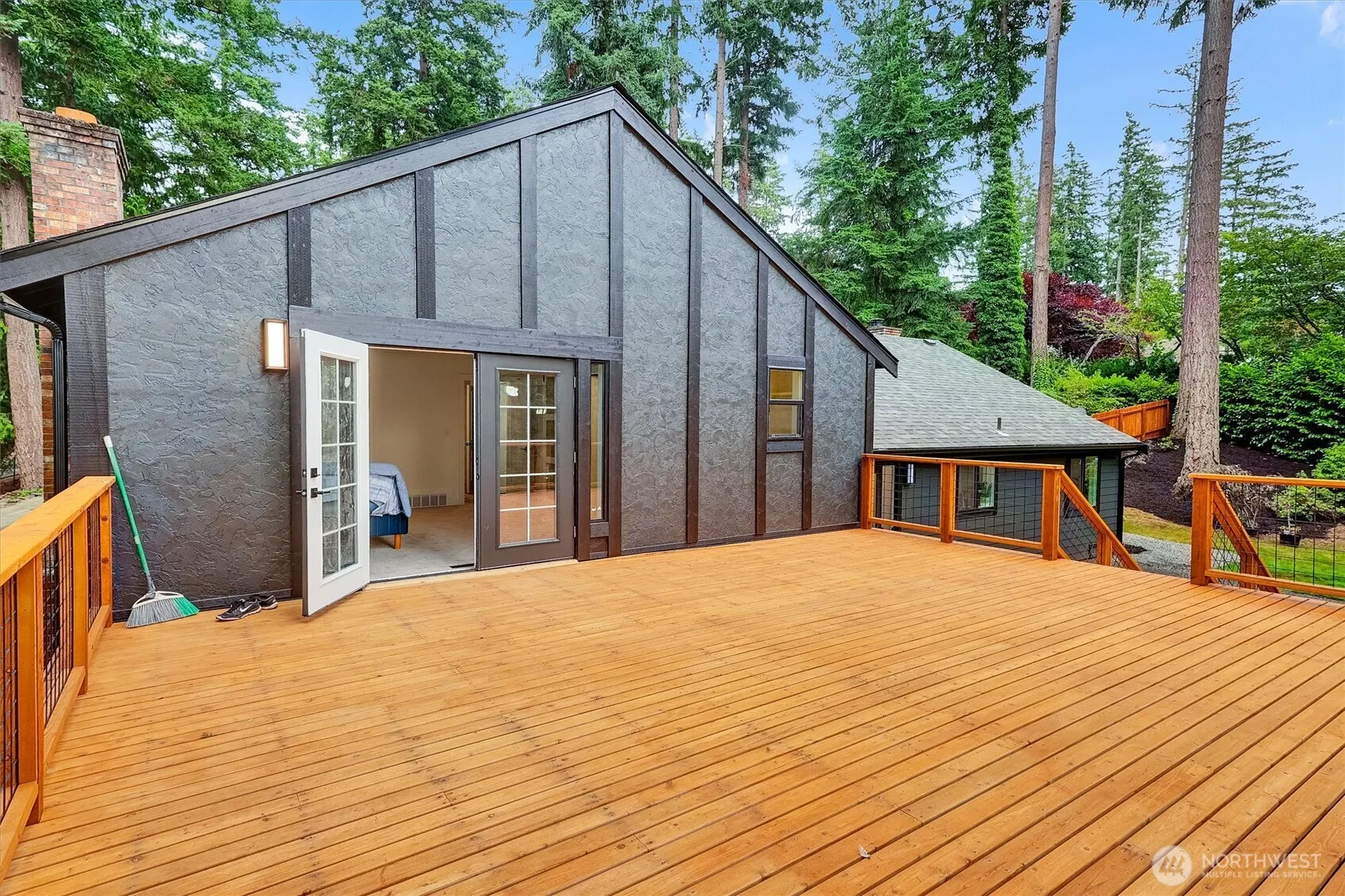 21401 SE 16th Place , Sammamish, WA 98075