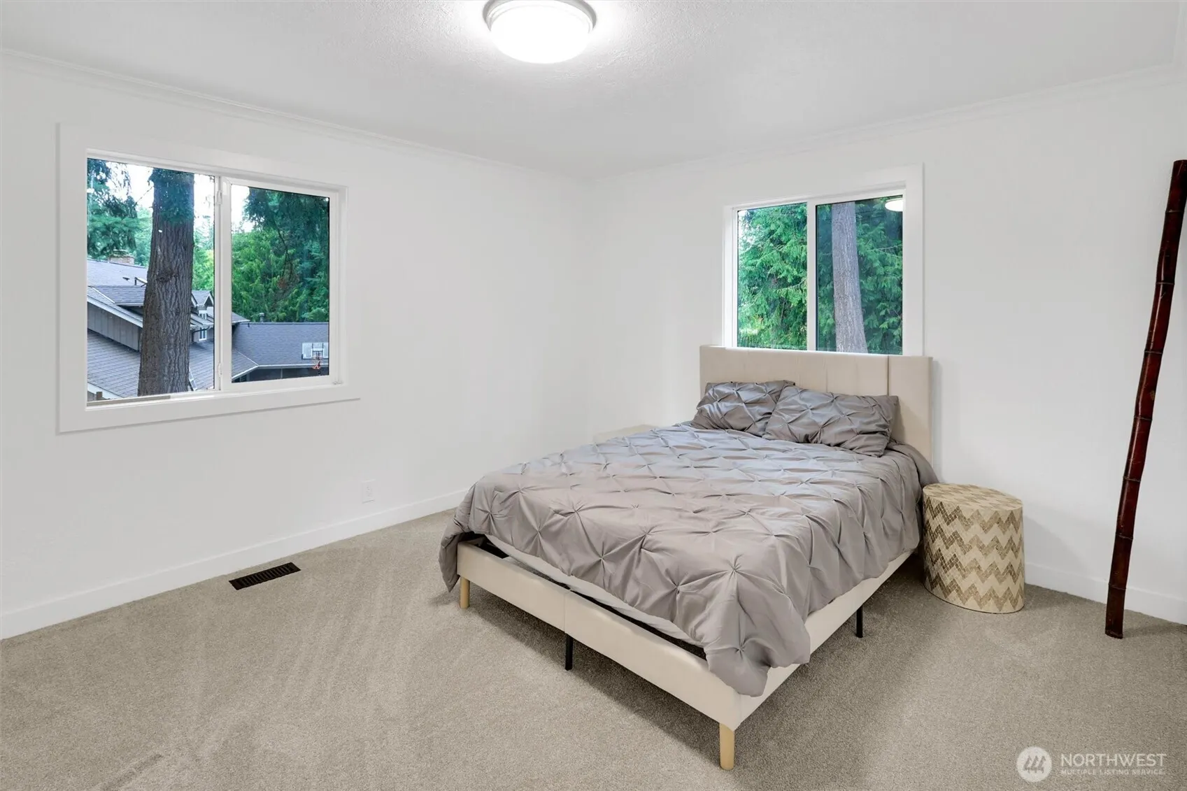 21401 SE 16th Place , Sammamish, WA 98075