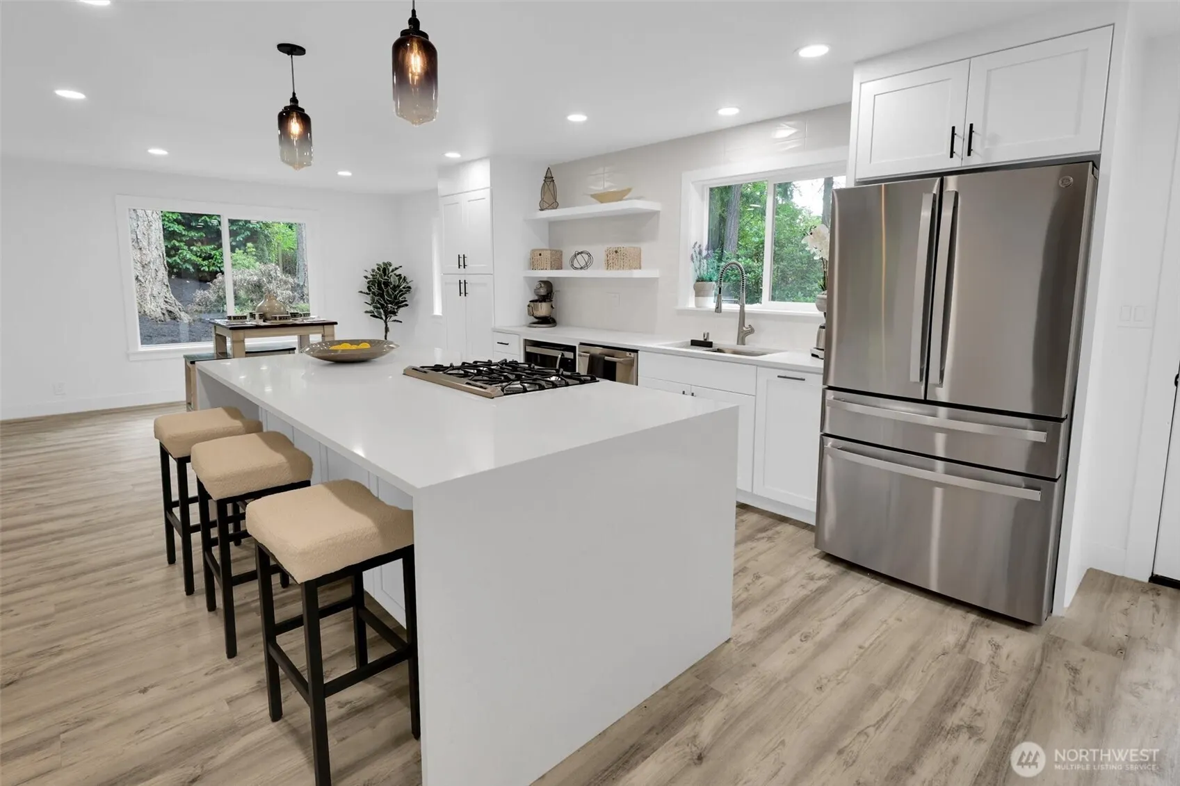 21401 SE 16th Place , Sammamish, WA 98075
