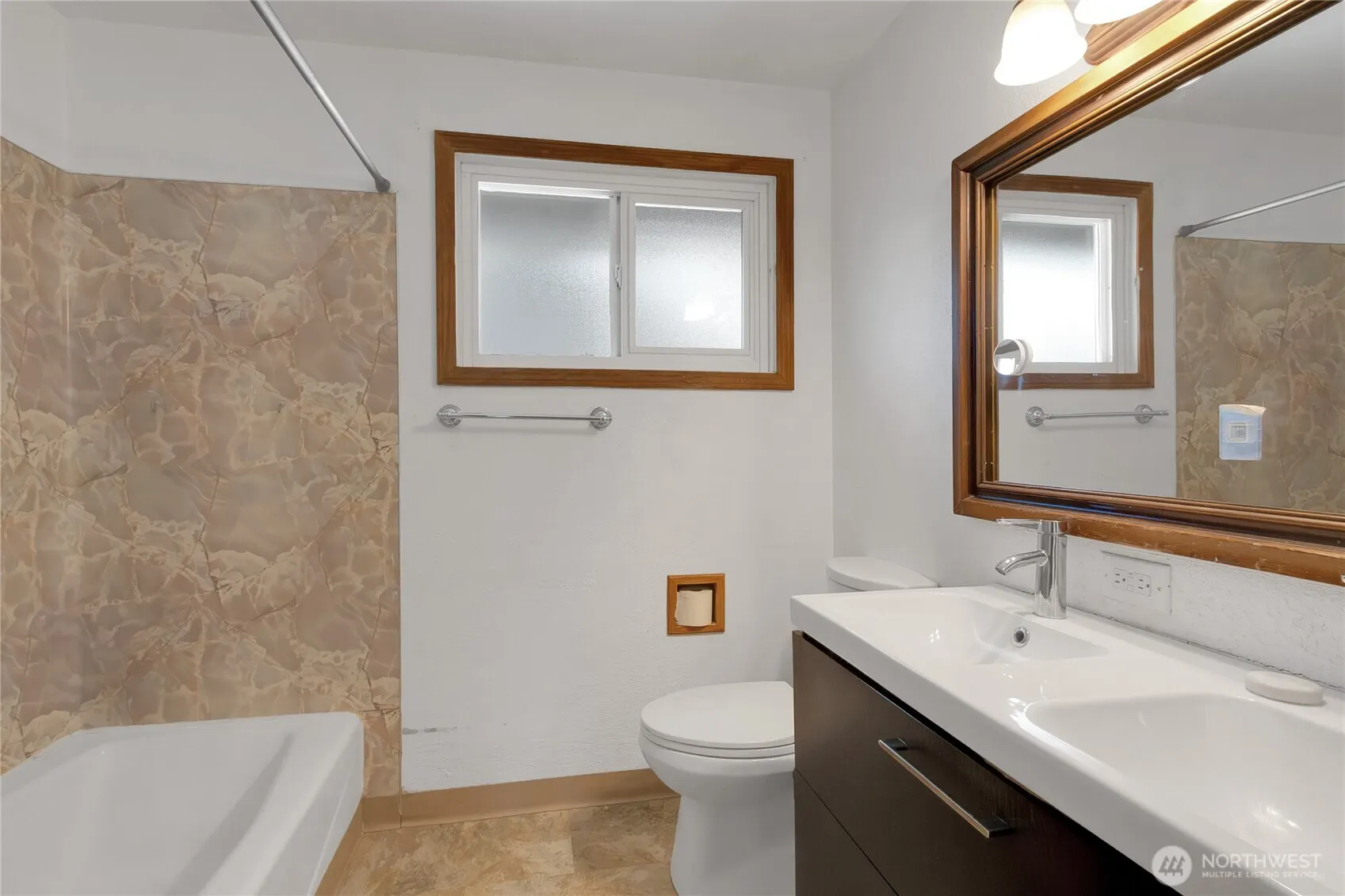 2404 S 249th Place , Kent, WA 98032