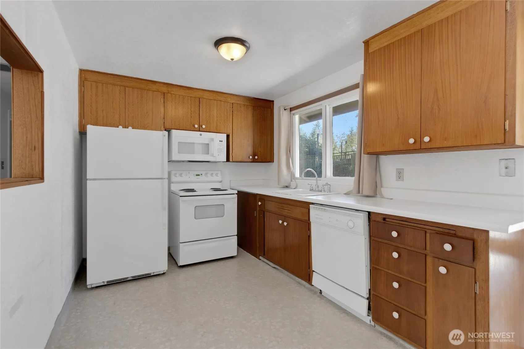 2404 S 249th Place , Kent, WA 98032