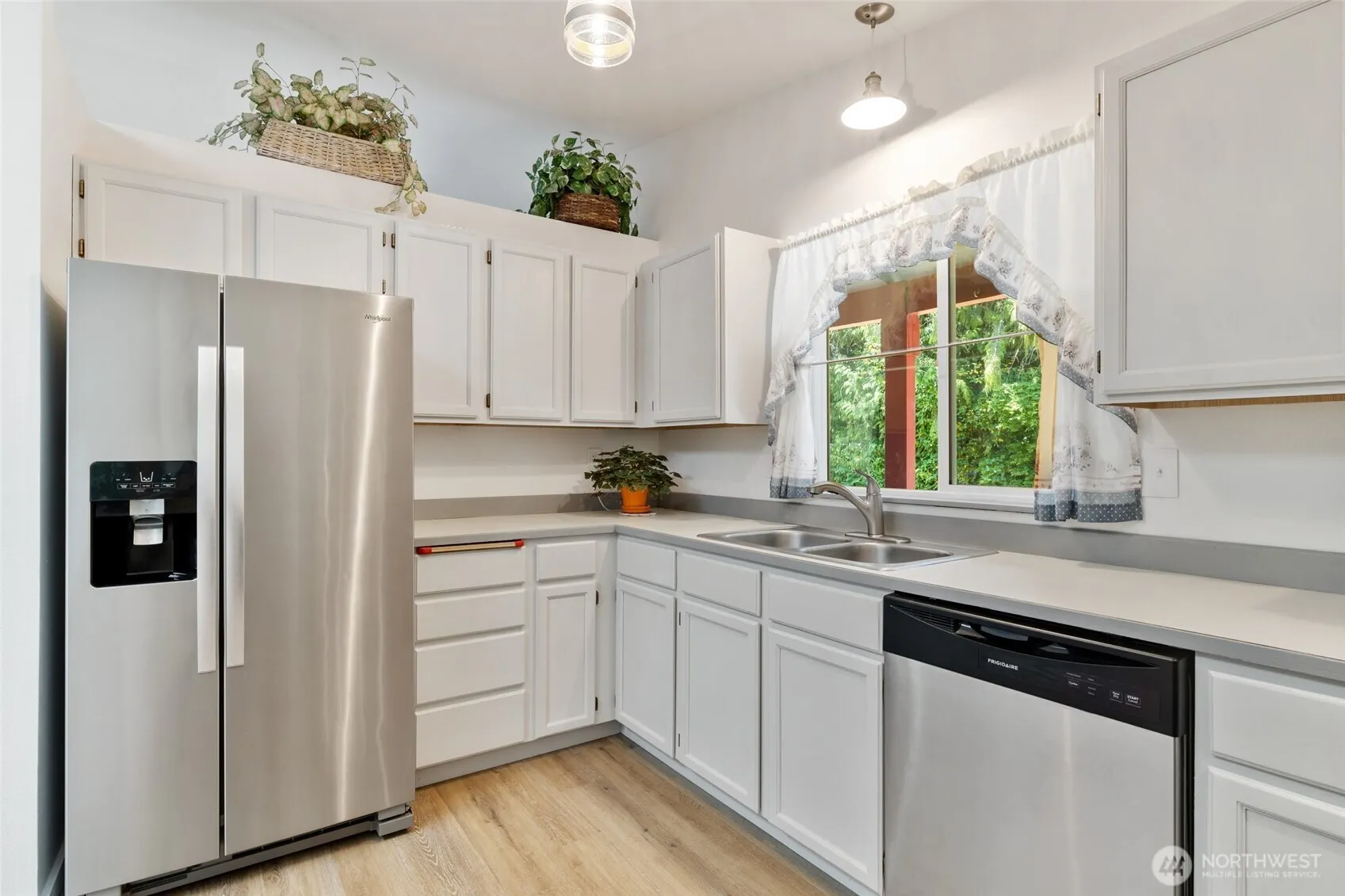 8003 NE 145th Street , Kirkland, WA 98034