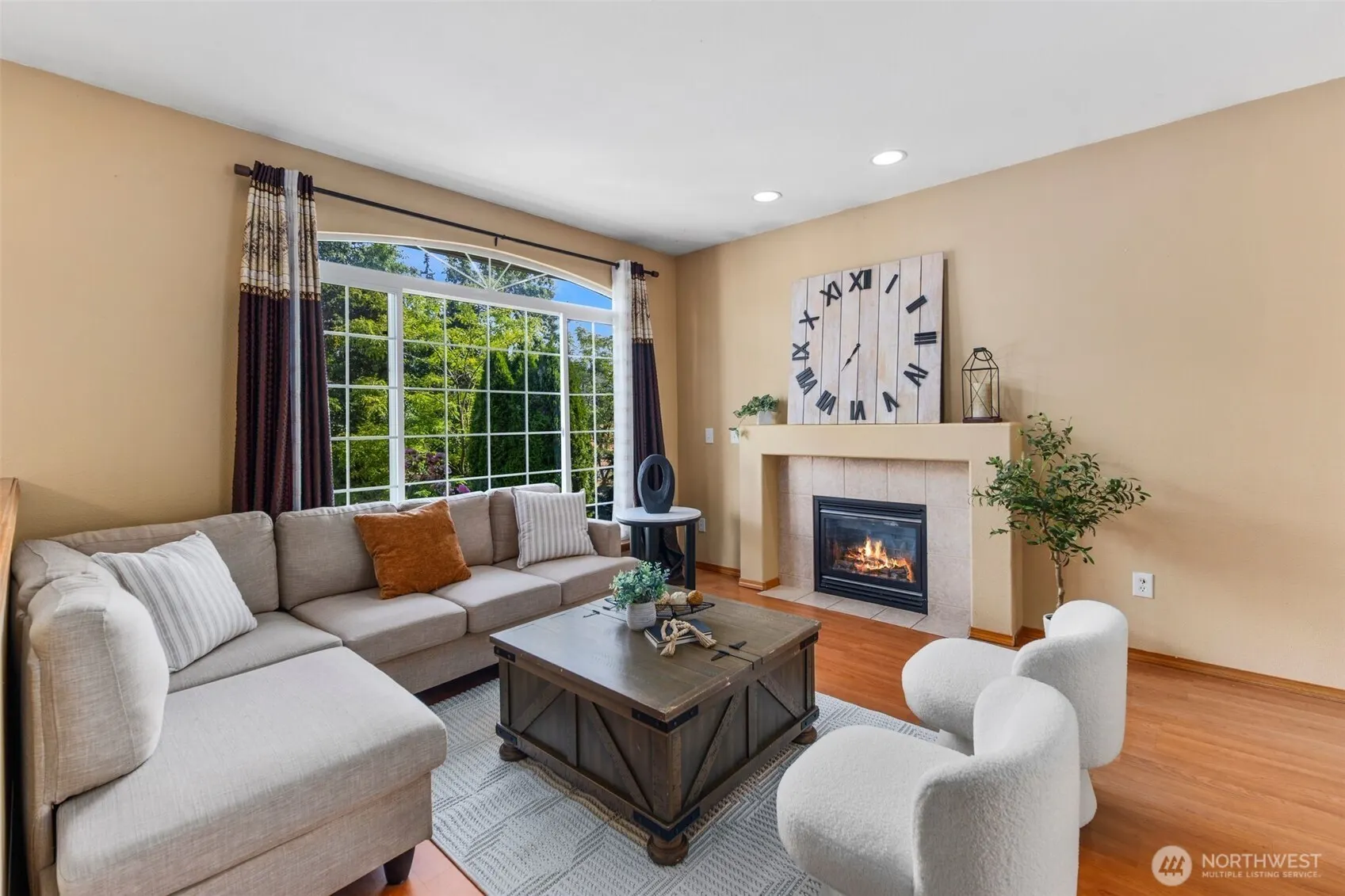 18920 21st Avenue West , Lynnwood, WA 98036