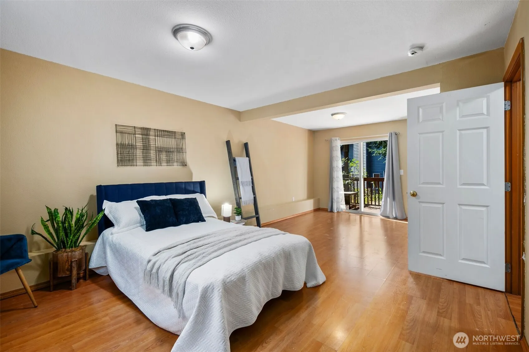 18920 21st Avenue West , Lynnwood, WA 98036