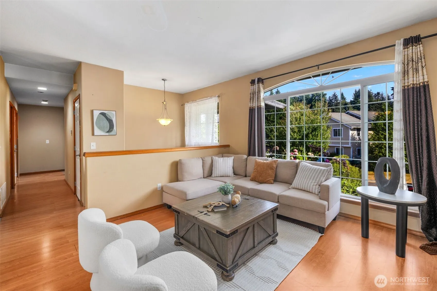 18920 21st Avenue West , Lynnwood, WA 98036