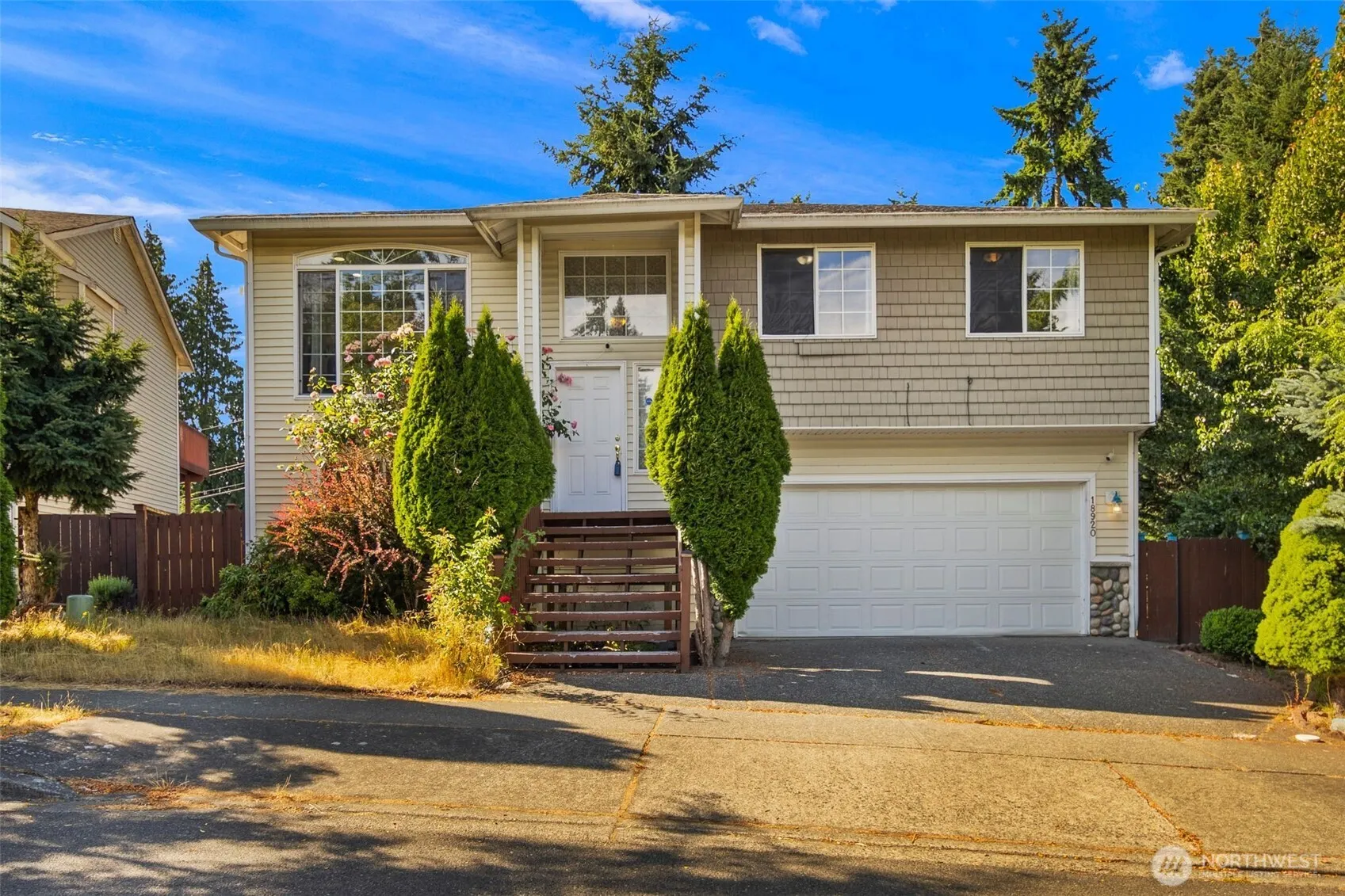 18920 21st Avenue West , Lynnwood, WA 98036