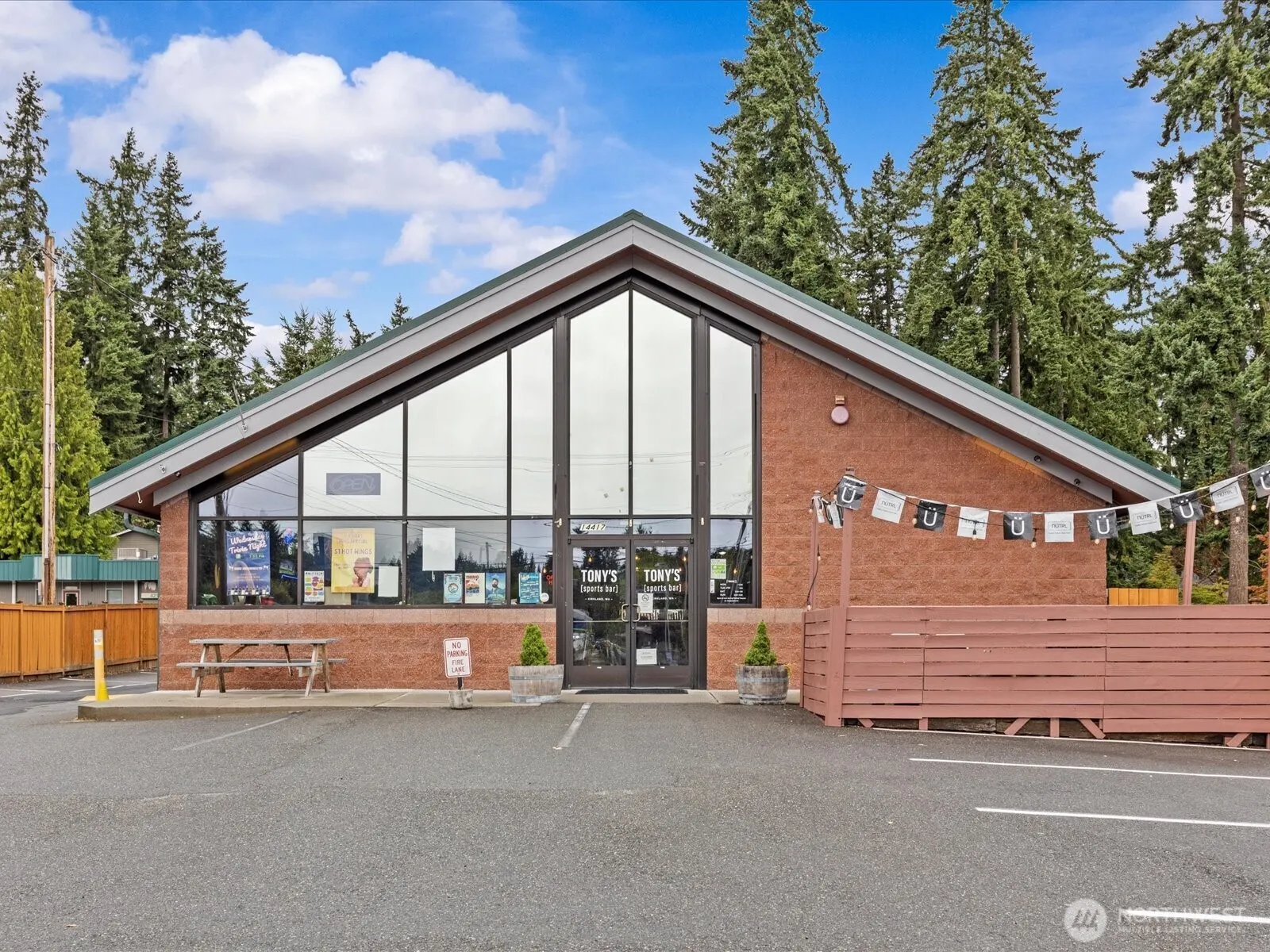 14417 124th Avenue NE, Kirkland, WA 98034-4801