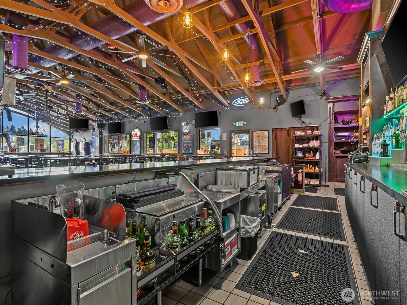 14417 124th Avenue NE, Kirkland, WA 98034-4801