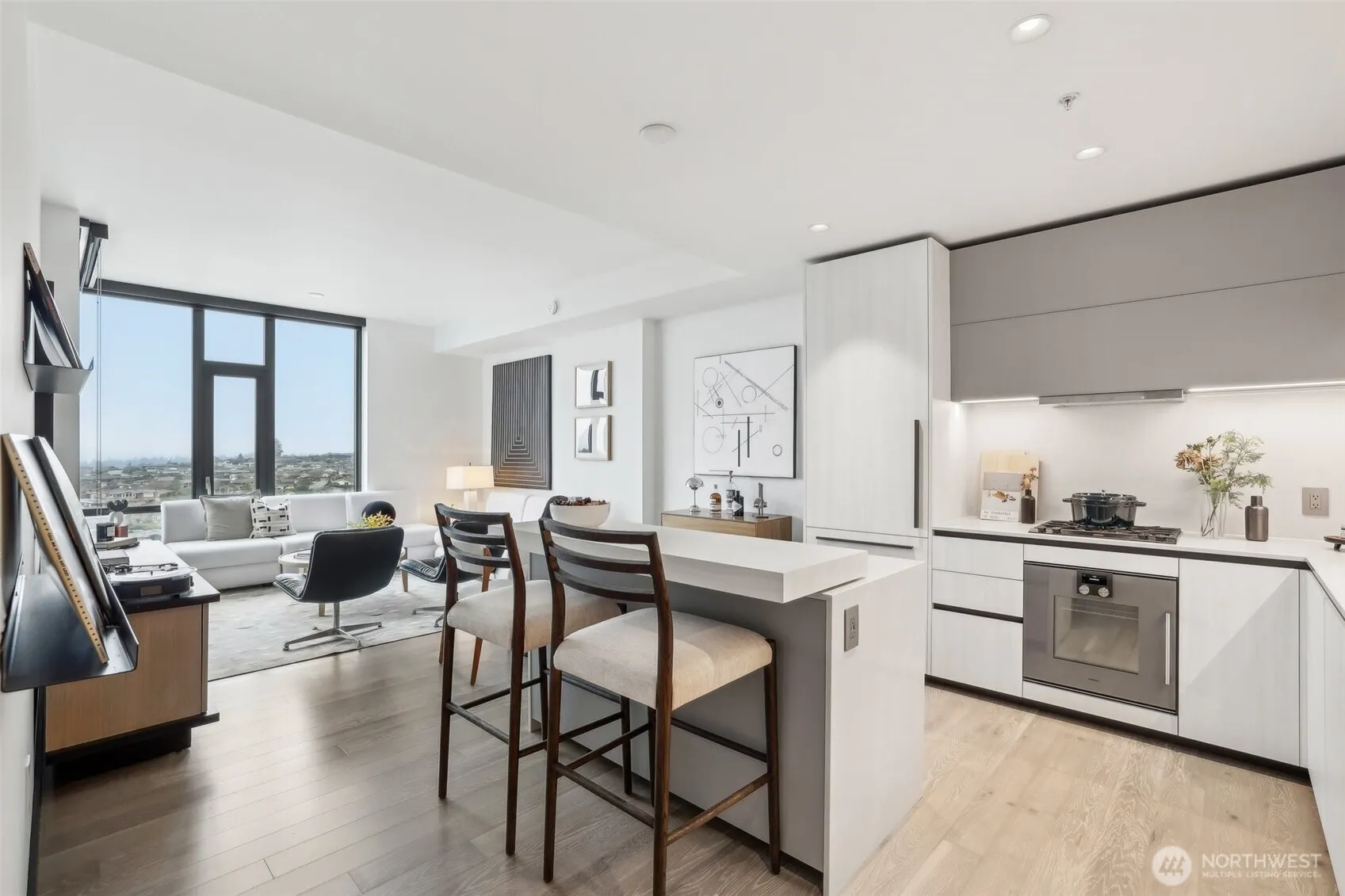 889 Avenue Square NE #503, Bellevue, WA 98004