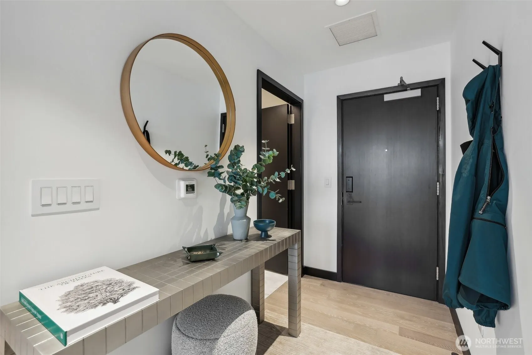 889 Avenue Square NE #503, Bellevue, WA 98004
