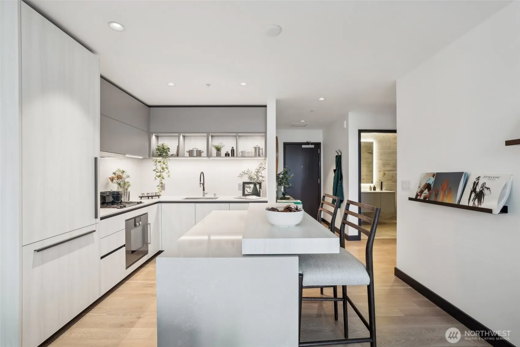 889 Avenue Square NE #503, Bellevue, WA 98004