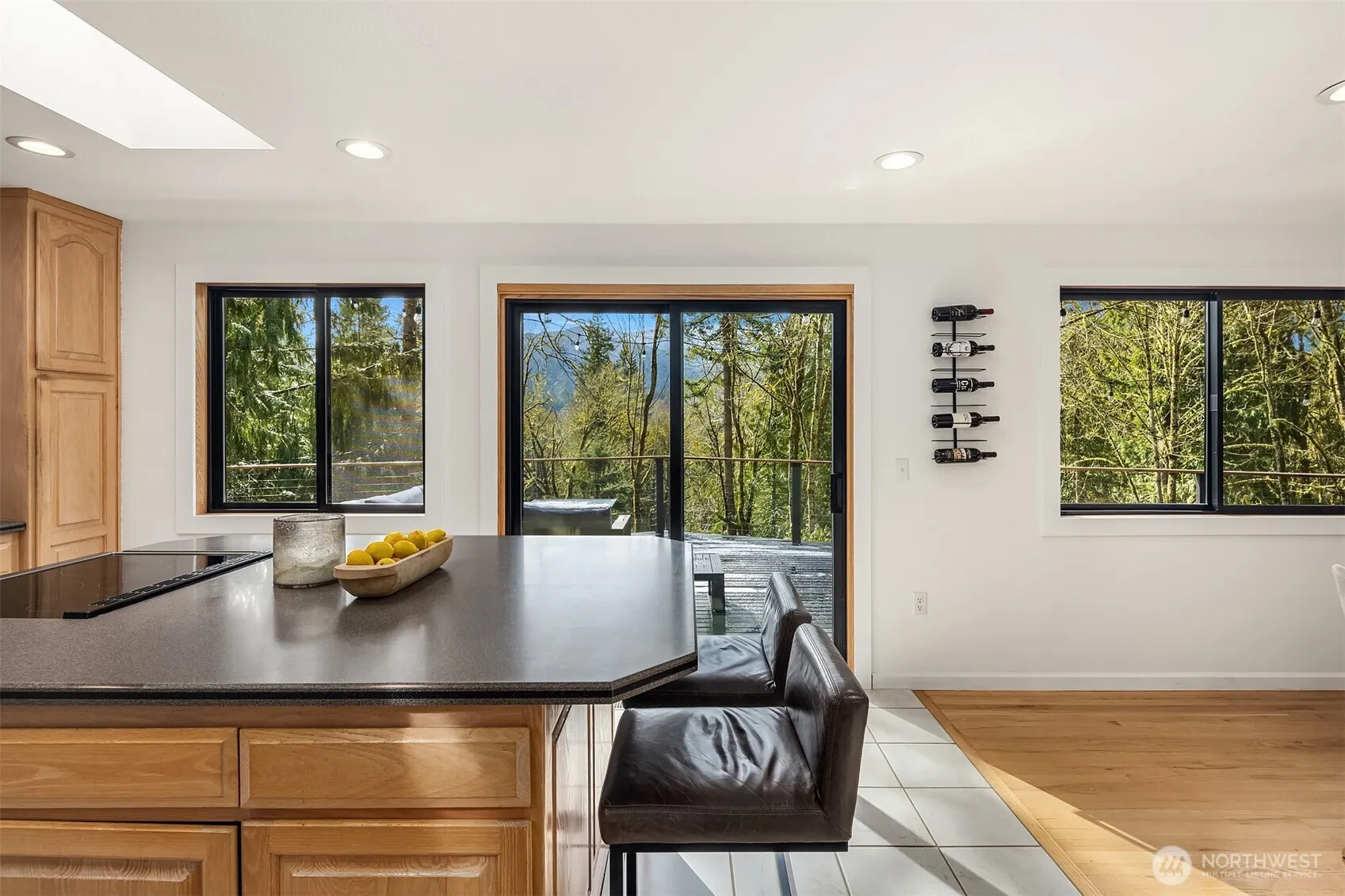 6701 277th Way SE , Issaquah, WA 98027