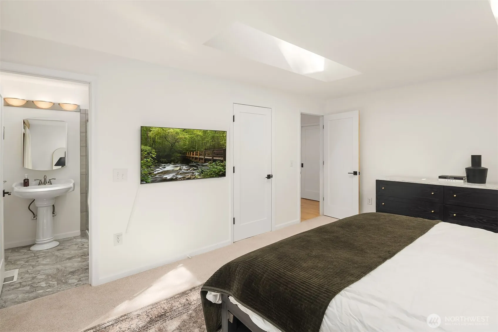 6701 277th Way SE , Issaquah, WA 98027