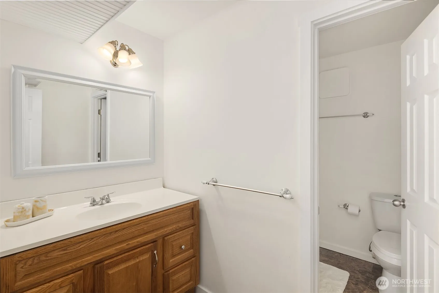 6701 277th Way SE , Issaquah, WA 98027