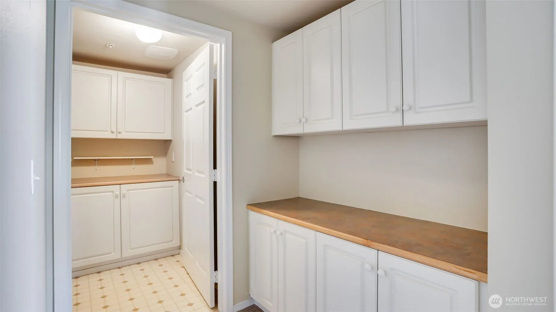 425 S 46th Place #E, Renton, WA 98055