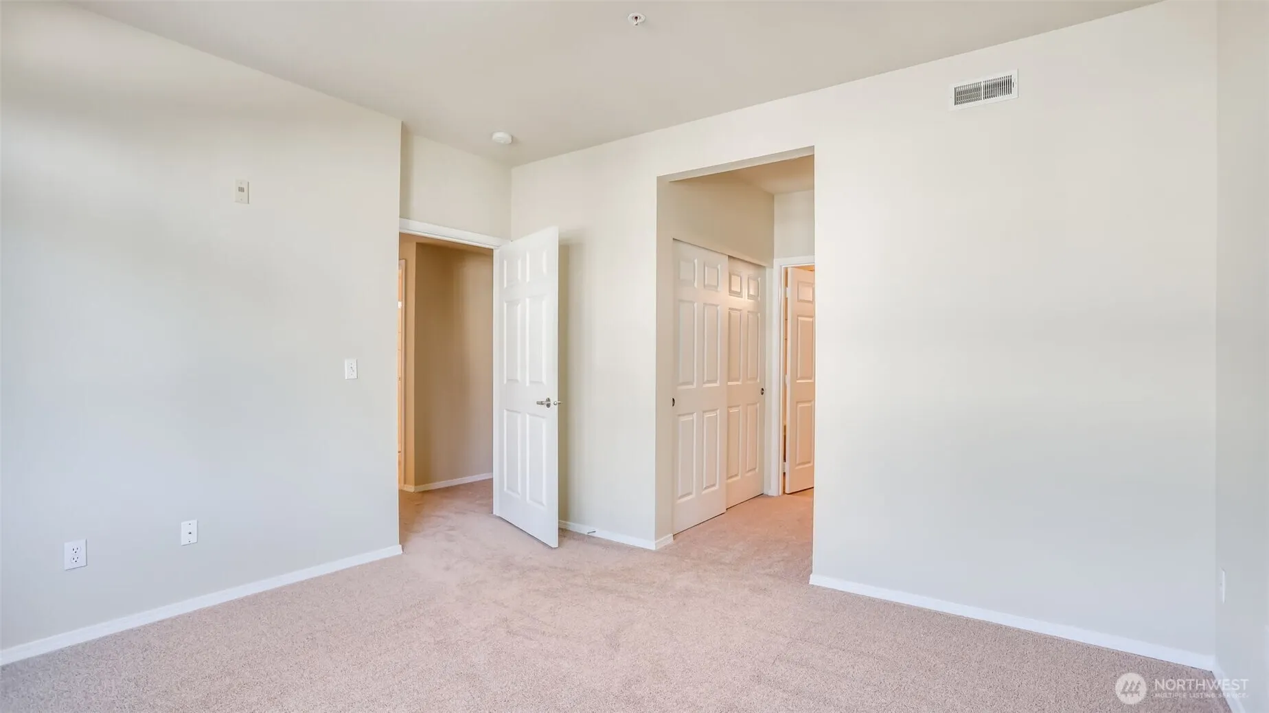 425 S 46th Place #E, Renton, WA 98055