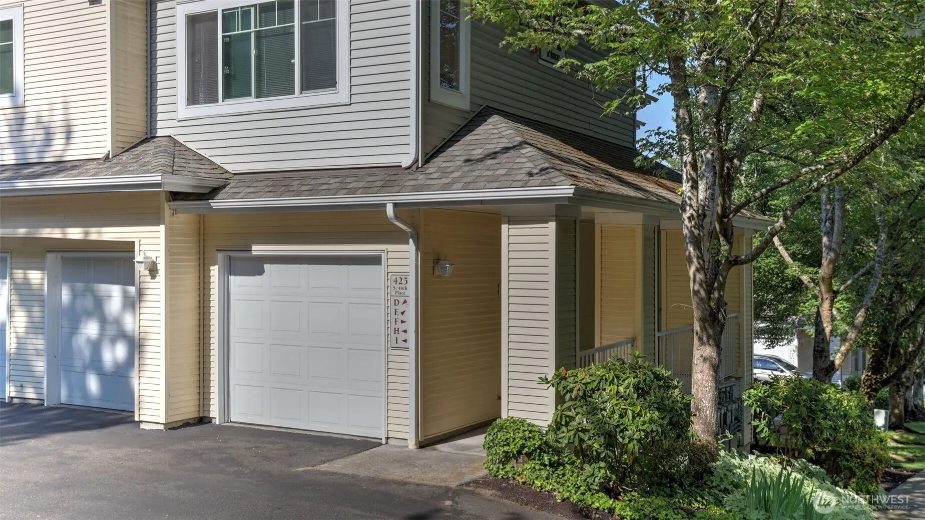 425 S 46th Place #E, Renton, WA 98055