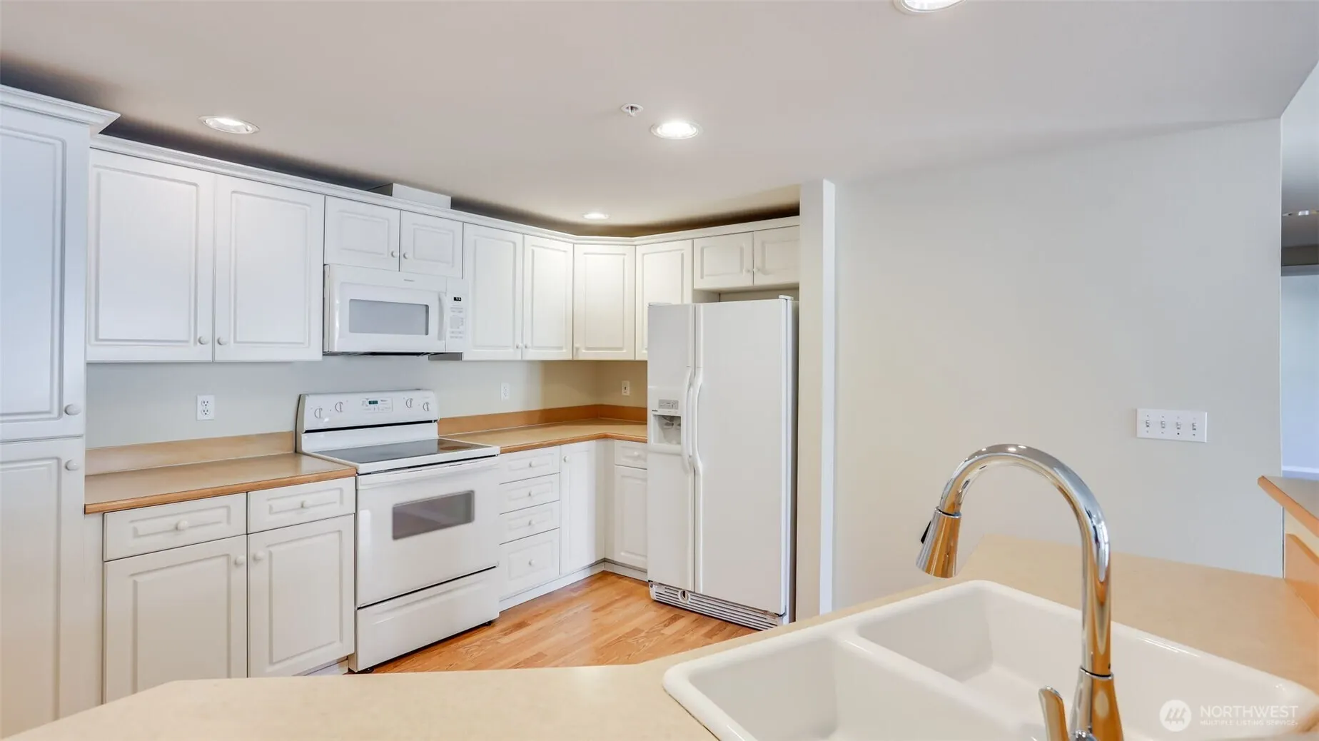 425 S 46th Place #E, Renton, WA 98055