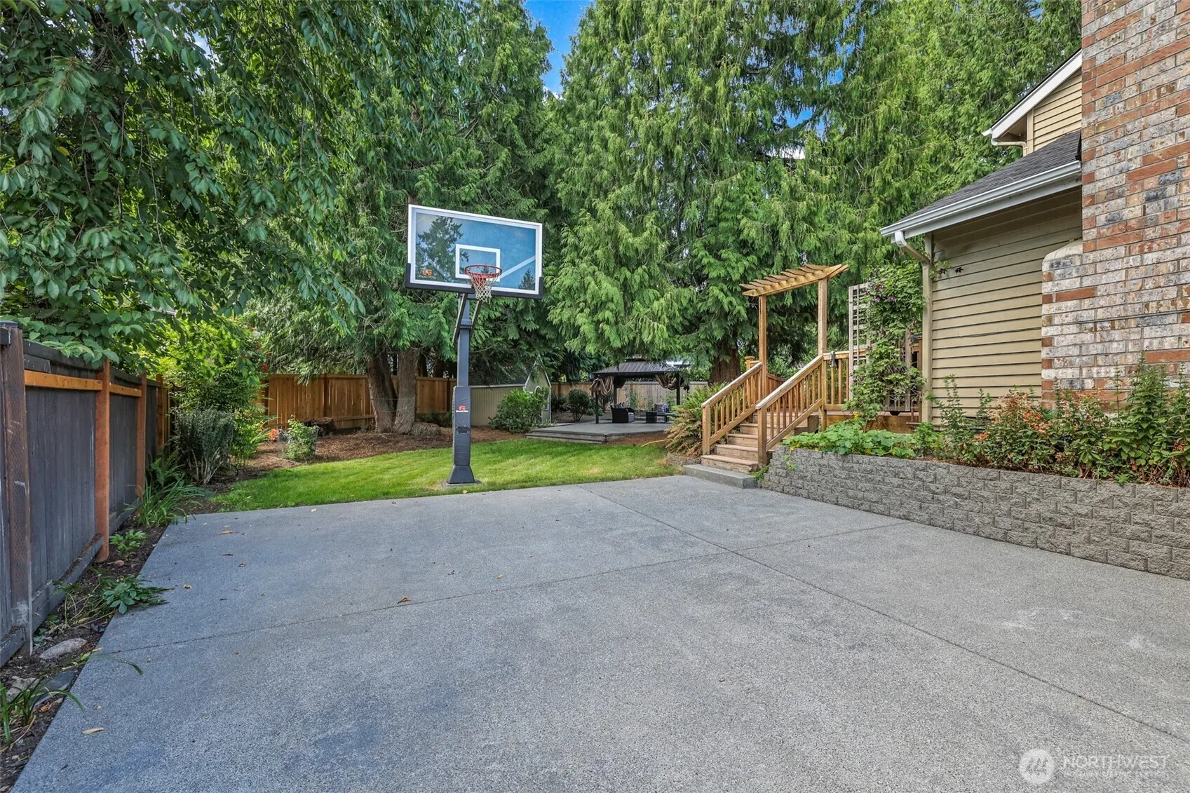 14153 176th Avenue NE, Redmond, WA 98052