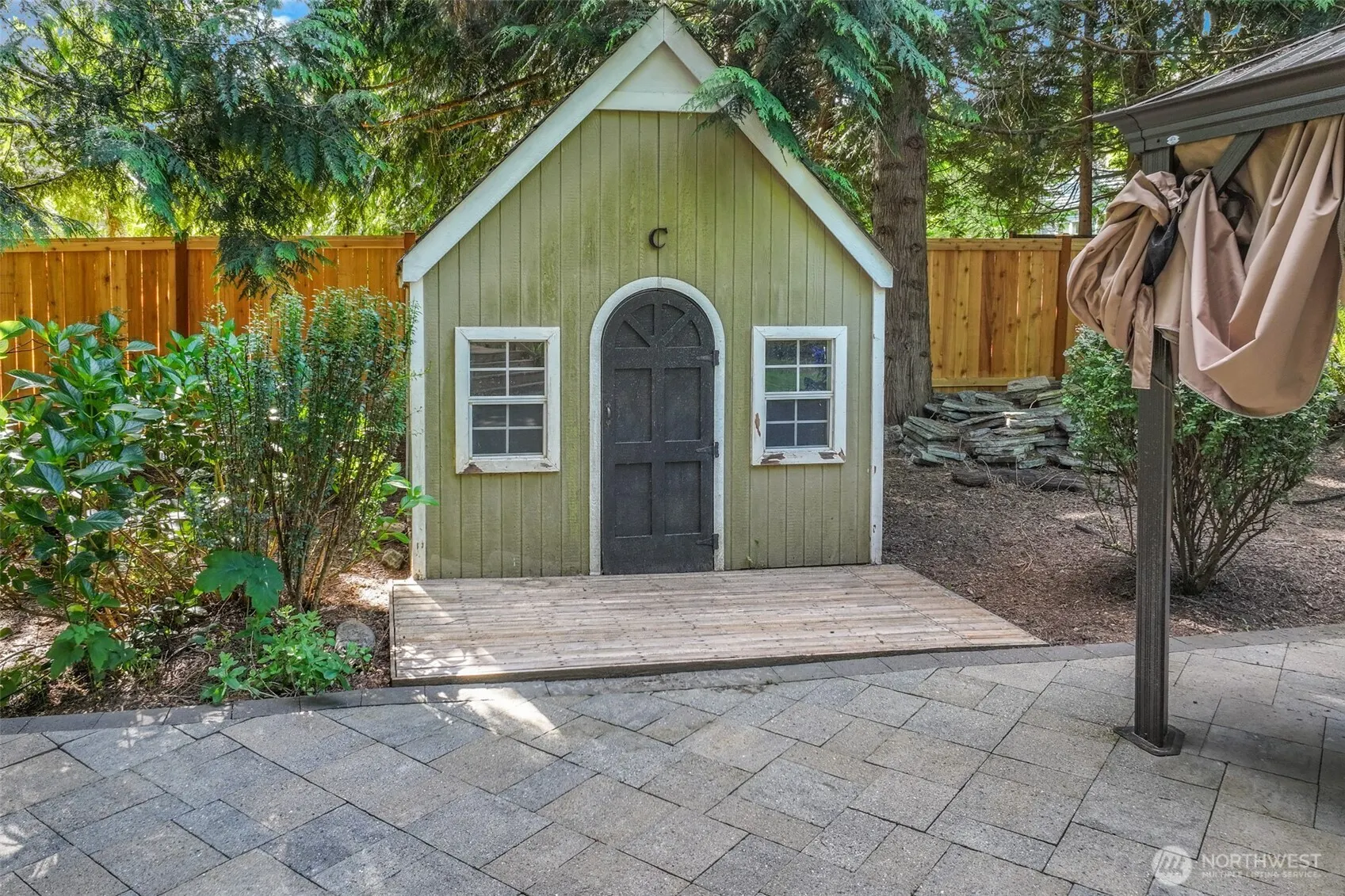 14153 176th Avenue NE, Redmond, WA 98052