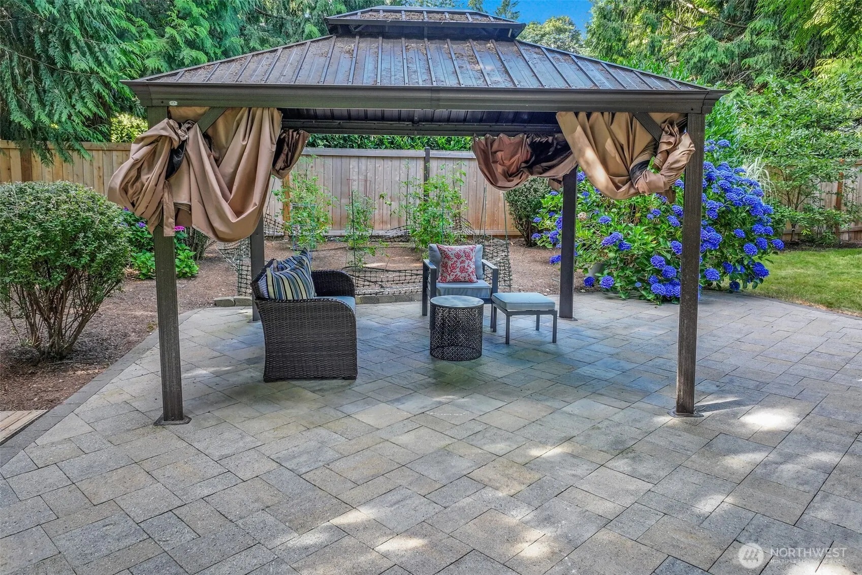 14153 176th Avenue NE, Redmond, WA 98052