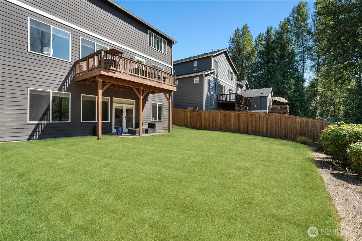 767 Lyons Avenue NE, Renton, WA 98059