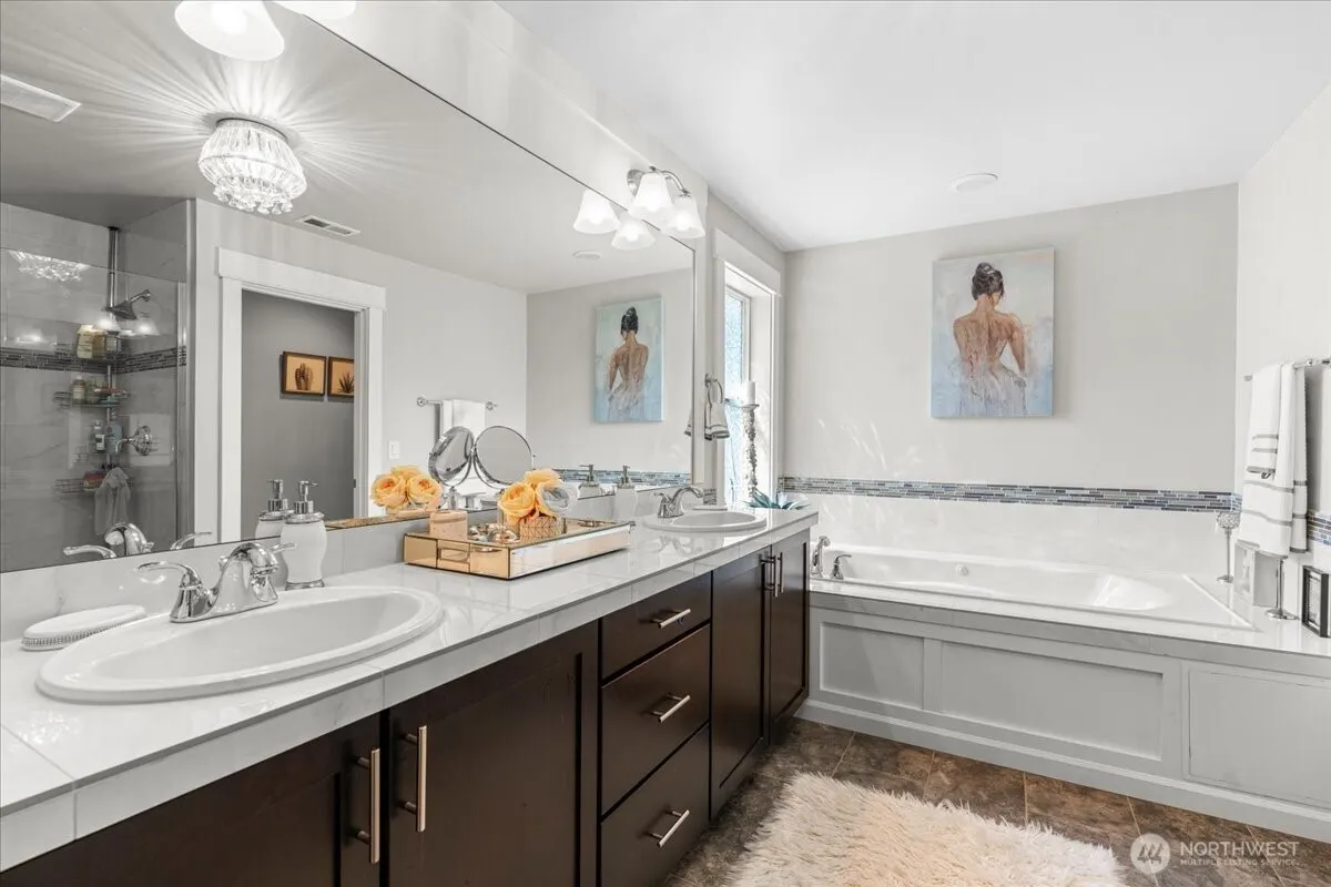 767 Lyons Avenue NE, Renton, WA 98059