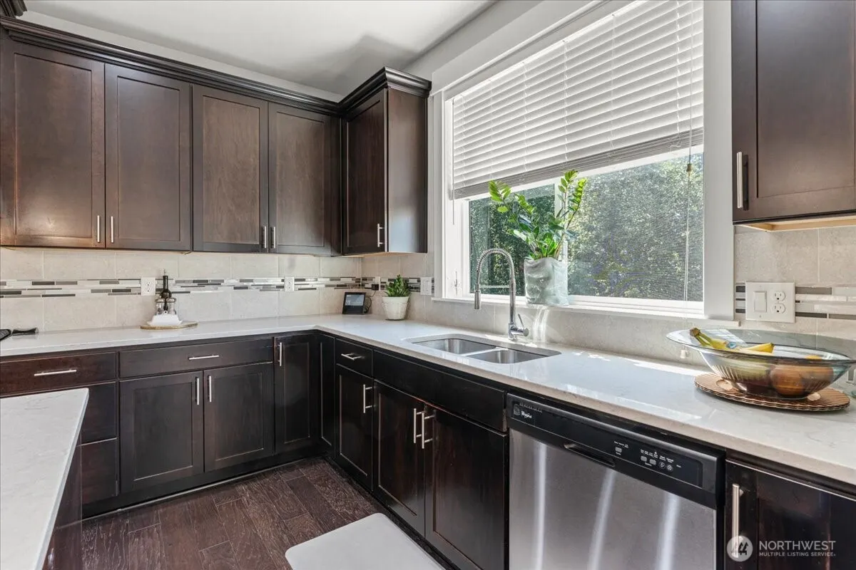 767 Lyons Avenue NE, Renton, WA 98059