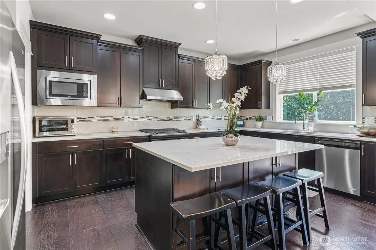 767 Lyons Avenue NE, Renton, WA 98059