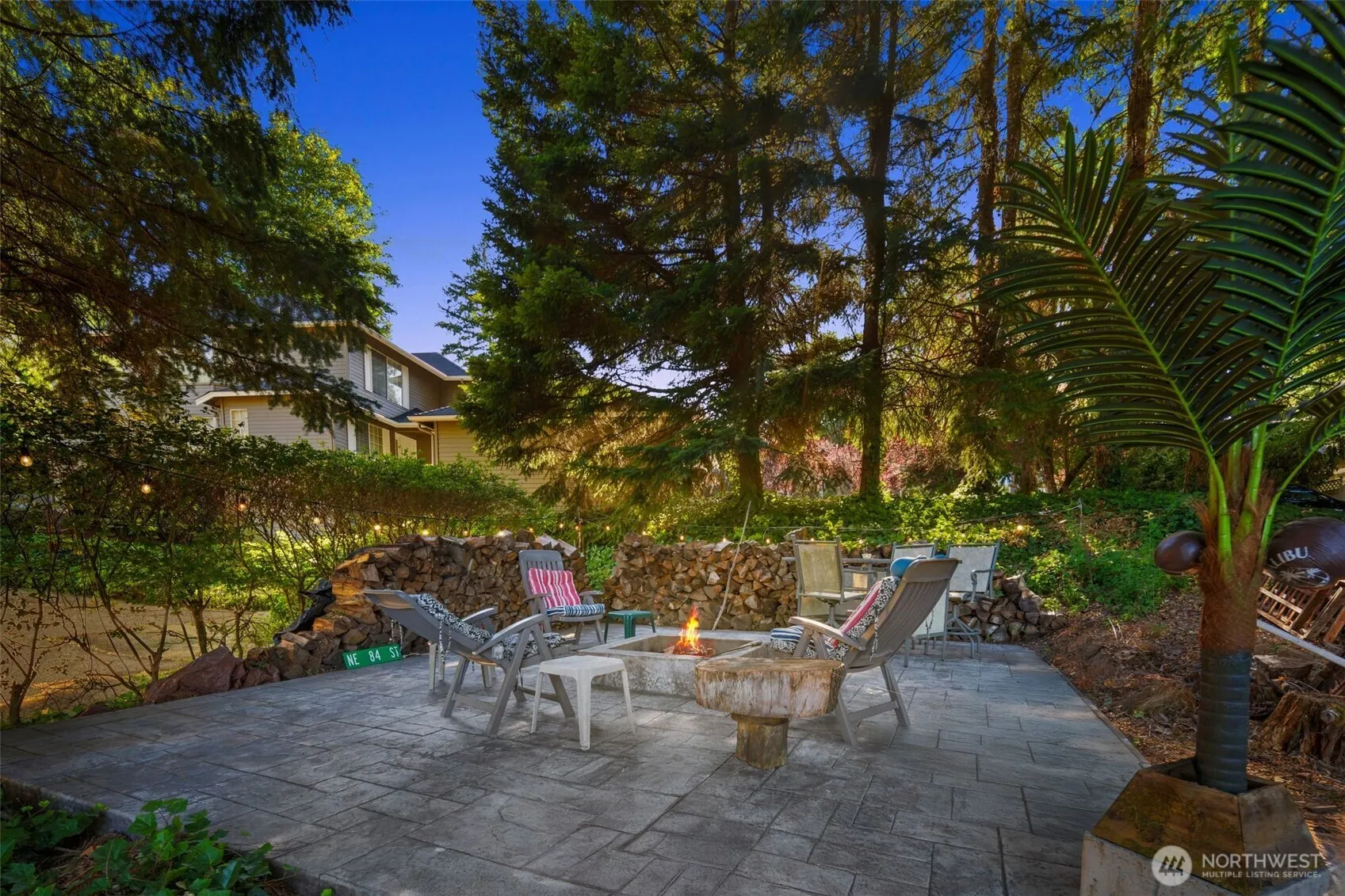 13941 NE 85th Street , Redmond, WA 98052